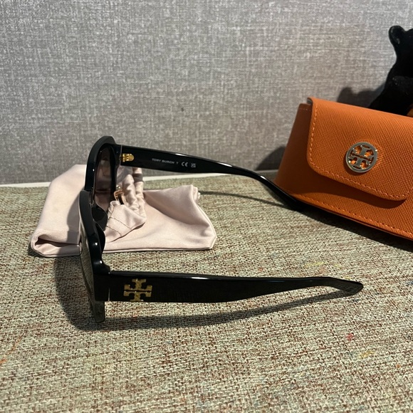 TORY BURCH
Women's Polarized Sunglasses, TY7143U - Picture 2 of 9